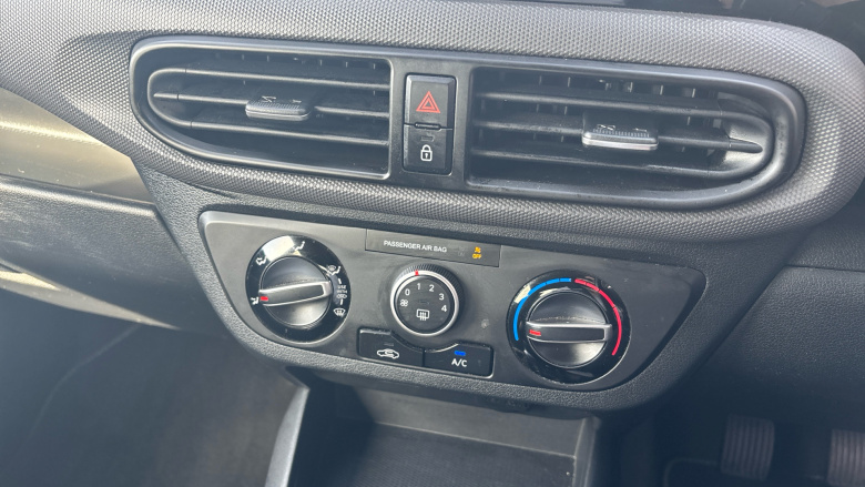 Hyundai i10 1.0 MPi SE Connect 5dr Petrol Hatchback